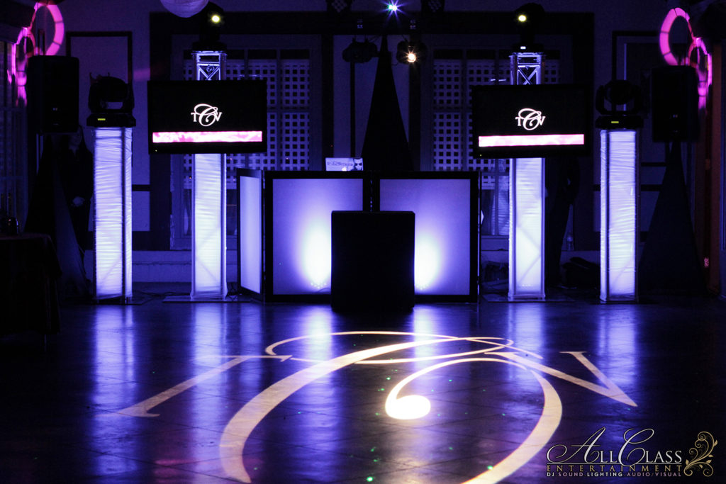 FEAST AT ROUNDHILL – WASHINGTONVILLE, NY – TIM & VANESSA’S DREAM WEDDING RECEPTION!